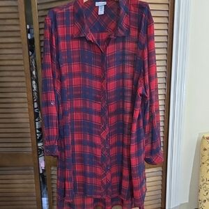 Catherines Red and Blue Plaid Tunic Top Excellent Condition